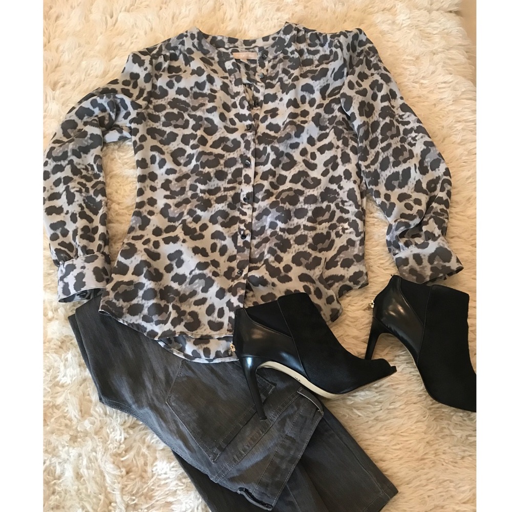 Dark Gray/ Gray leopard blouse